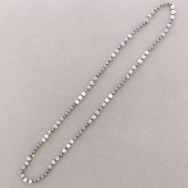 LONG NECKLACE WITH FACETED STONES