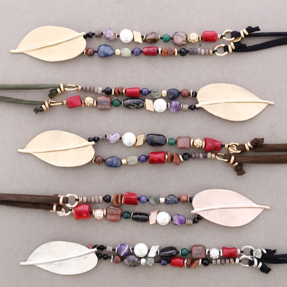 LONG CORD PENDANT NECKLACE FILIGREE LEAF WITH IRREGULAR METAL STONES