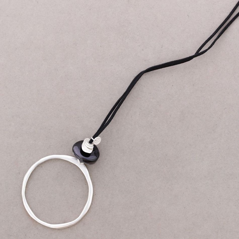 COLLAR LARGO COLGANTE ANILLA METAL PIEDRAS