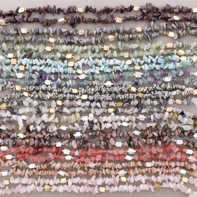 LONG NECKLACE STONES METAL BEADS