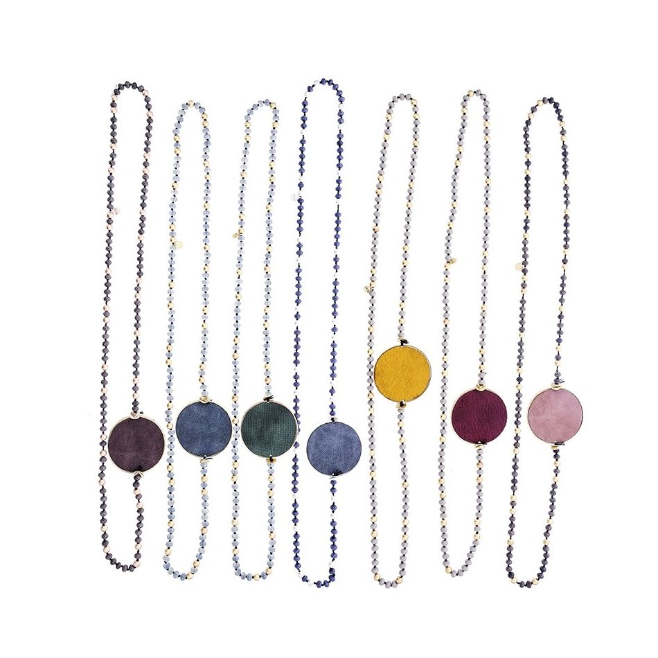 COLLAR LARGO CRISTALES MEDALLA FORRADA