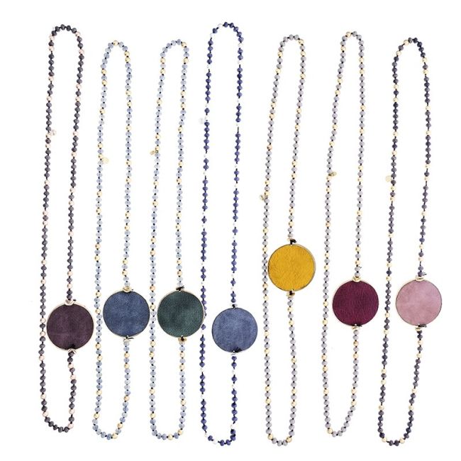 LONG CRYSTAL NECKLACE WITH LINED MEDAL