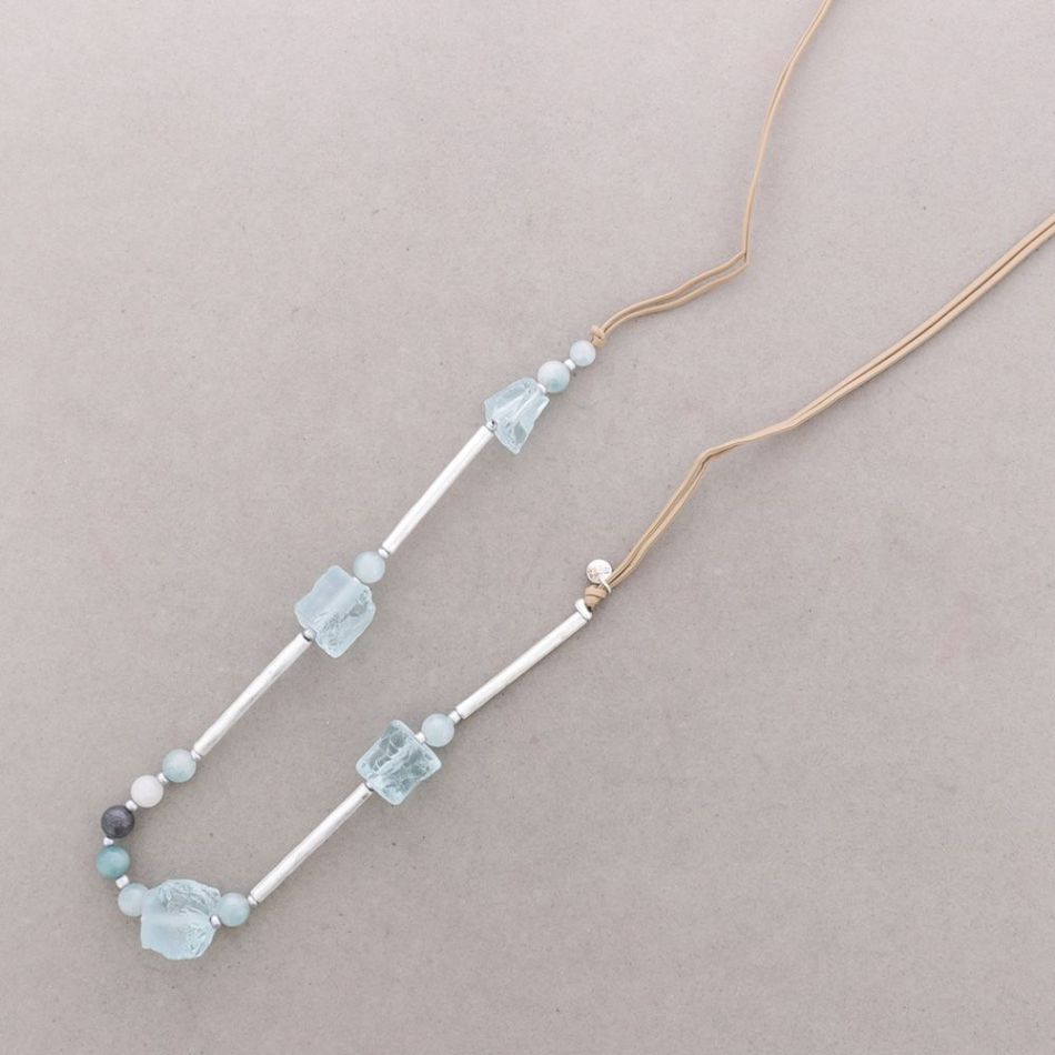 COLLAR LARGO CUENTAS PIEDRAS