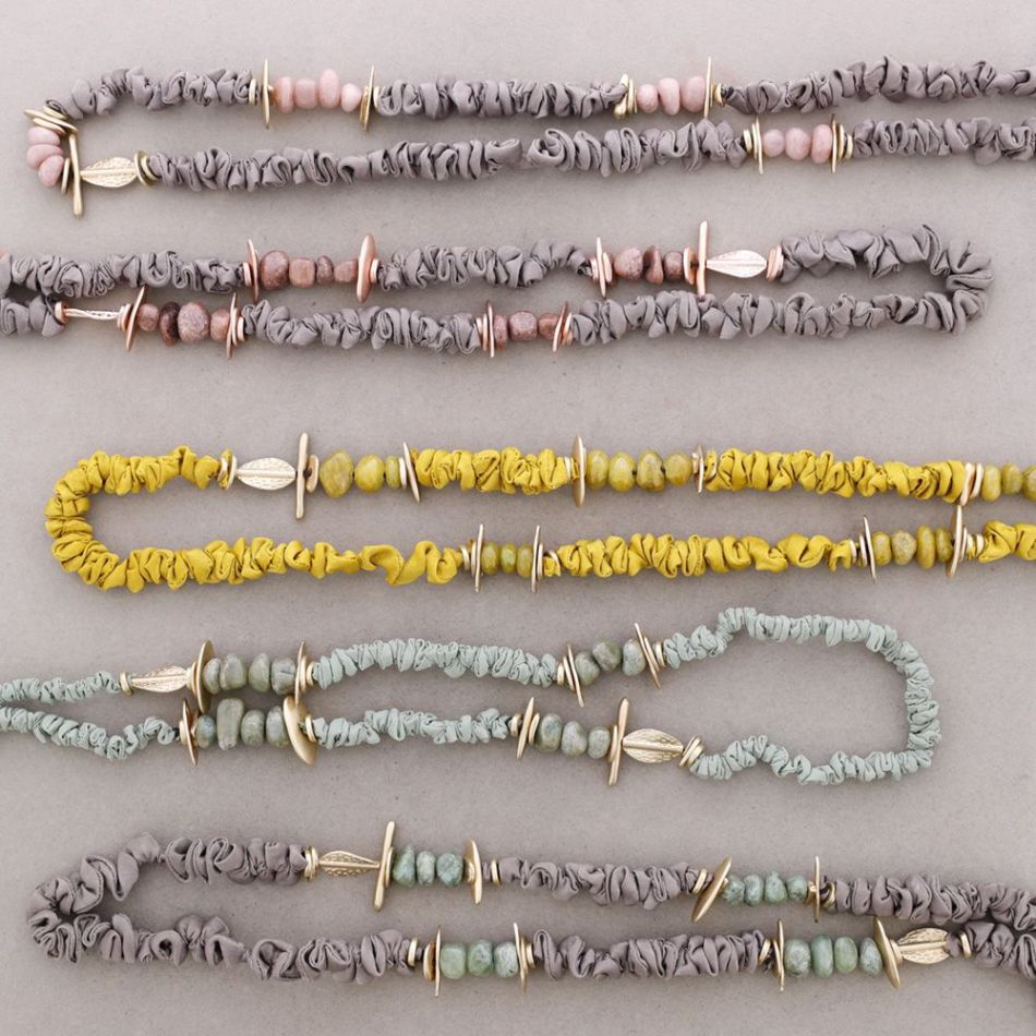 COLLAR LARGO RUGOSO PIEDRAS CUENTAS METAL