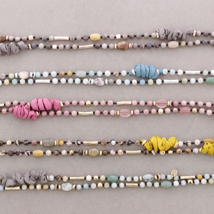 COLLAR LARGO CUENTAS METAL PIEDRAS 2