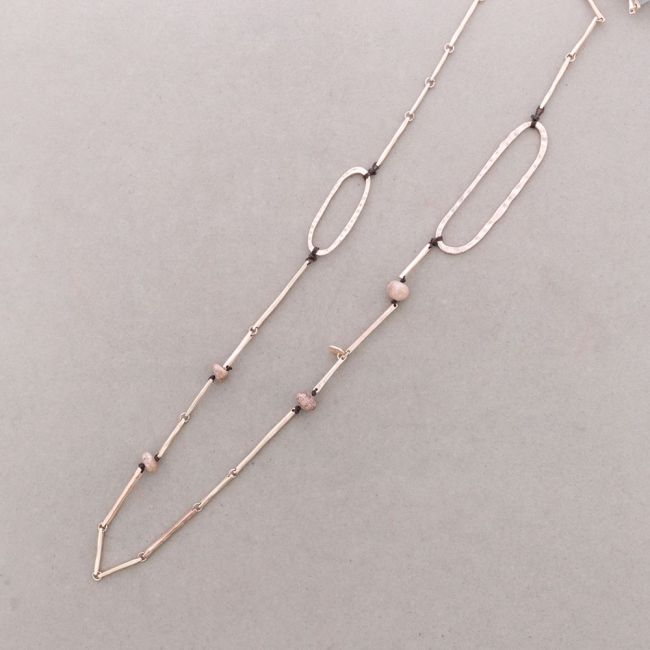 COLLAR LARGO TUBOS METAL PIEDRAS