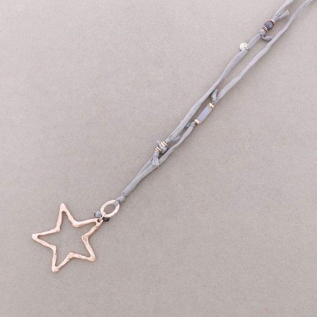 METAL STAR PENDANT LONG NECKLACE
