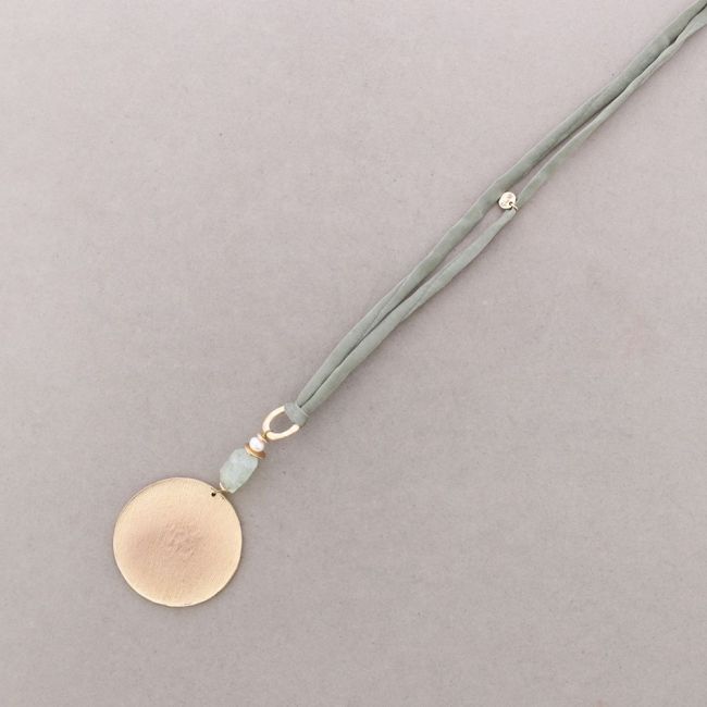 METAL MEDALLION PENDANT LONG NECKLACE