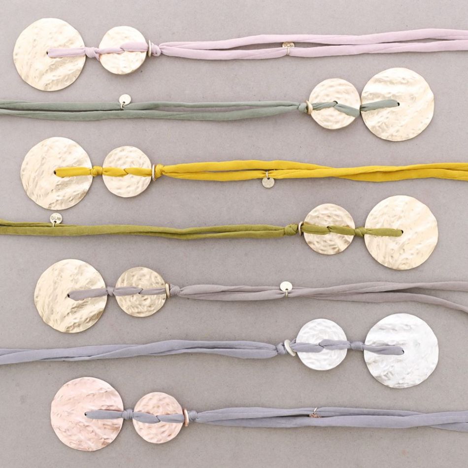 METAL DOUBLE MEDALLION PENDANT LONG NECKLACE