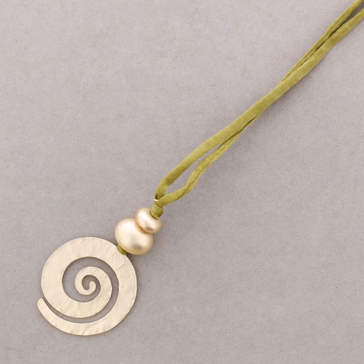 METAL SPIRAL PENDANT LONG NECKLACE