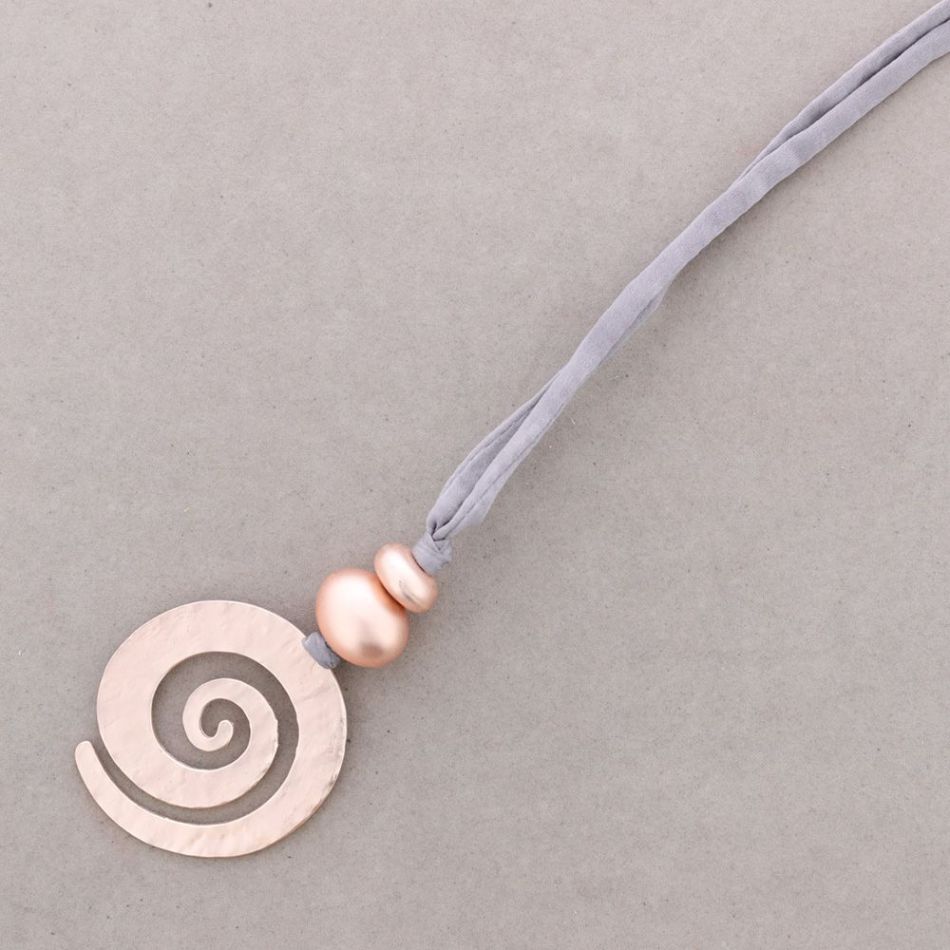 METAL SPIRAL PENDANT LONG NECKLACE
