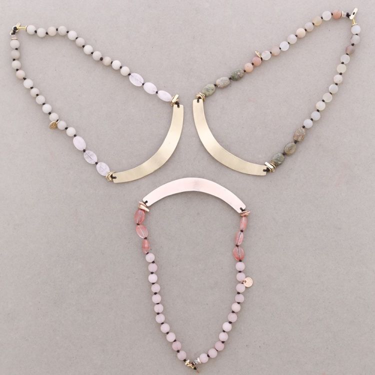 METAL STRIP STONES SHORT NECKLACE 2