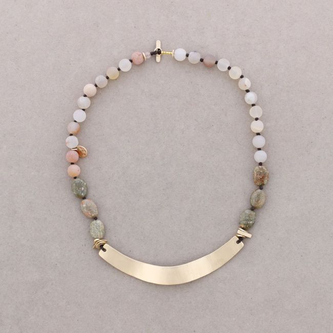 METAL STRIP STONES SHORT NECKLACE