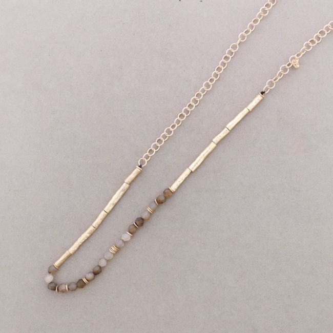 LONG NECKLACE METAL STONE BEADS