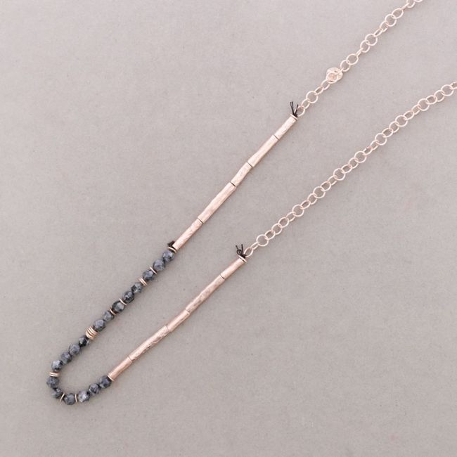 COLLAR LARGO CUENTAS METAL PIEDRAS