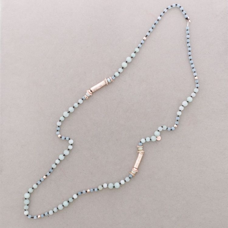 LONG NECKLACE METAL STONE BEADS