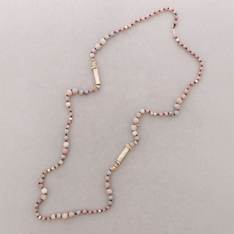 LONG NECKLACE METAL STONE BEADS
