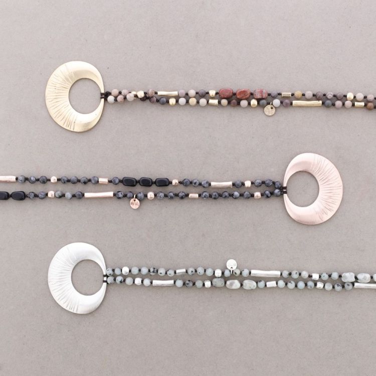 LONG NECKLACE STONES METAL PENDANT 2