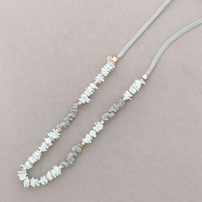 NACRE METAL BEADS LONG CORD NECKLACE