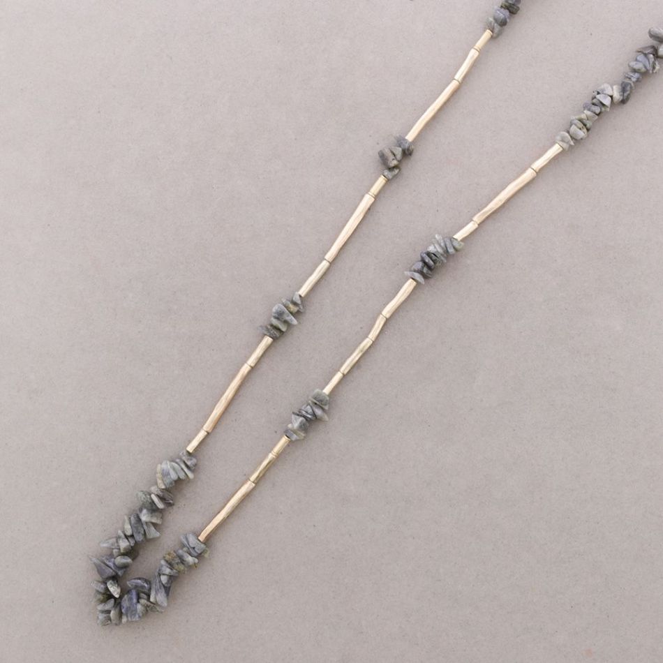 LONG NECKLACE METAL STONE BEADS