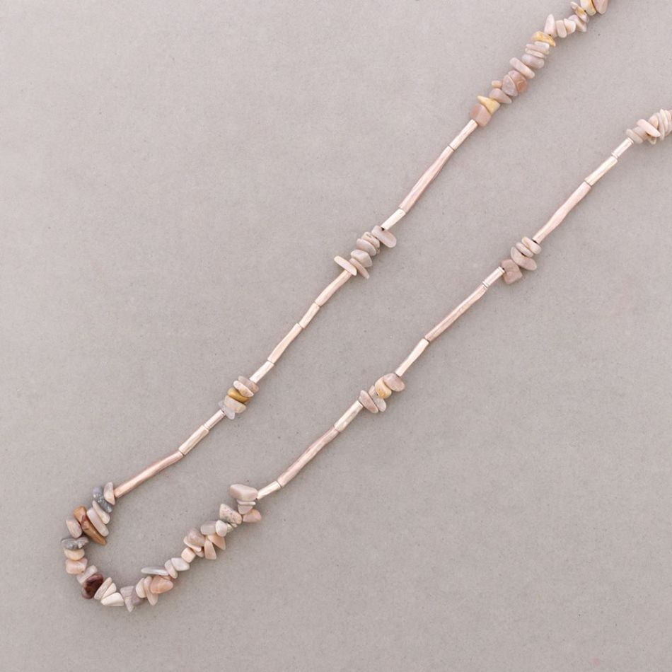 LONG NECKLACE METAL STONE BEADS