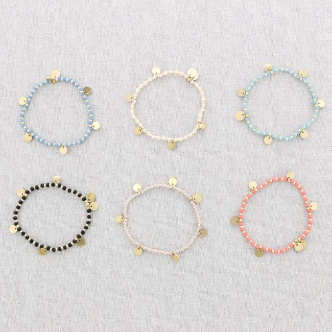 ELASTIC BRACELET WITH STEEL, CRYSTALS, AND MEDALLIONS
