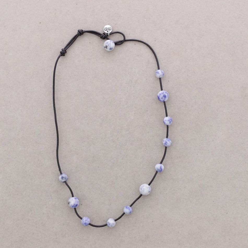 LEATHER CHOKER WITH STONES