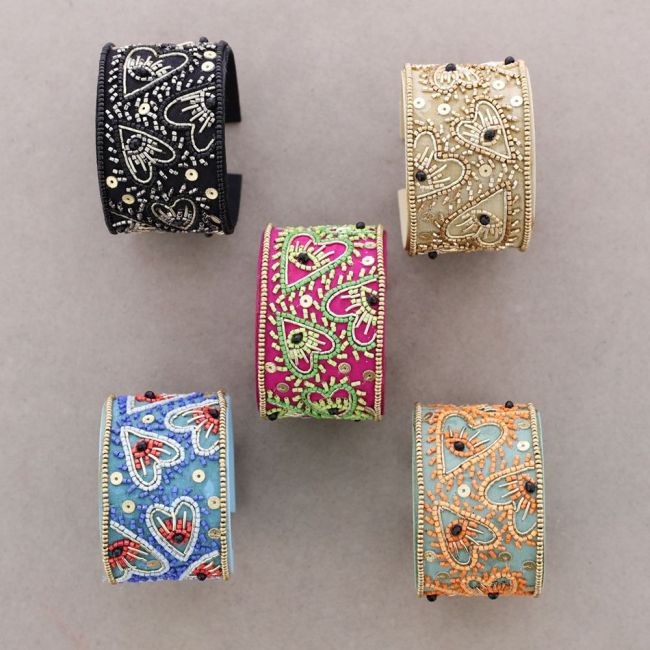 ADJUSTABLE ETHNIC BRACELET WITH TURKISH EYE BEADS