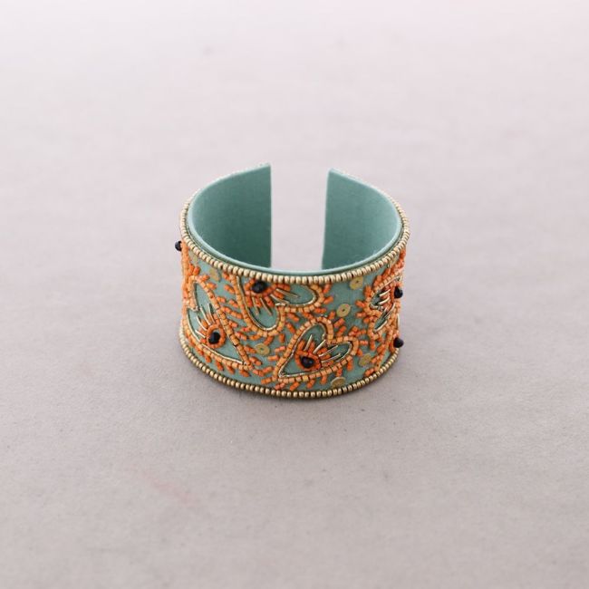 ADJUSTABLE ETHNIC BRACELET WITH TURKISH EYE BEADS
