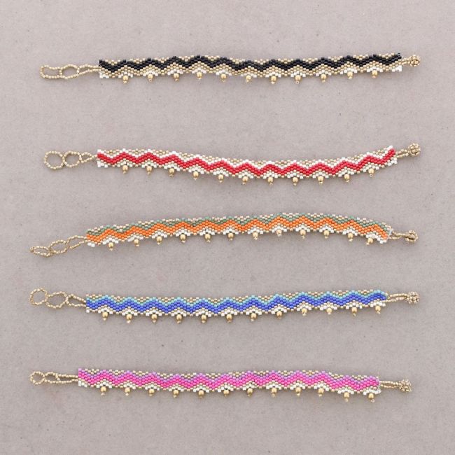 ETHNIC MACRAME BEAD BRACELET