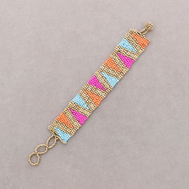 ETHNIC BEADED BRACELET