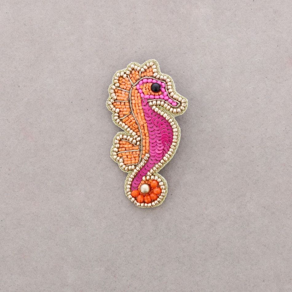BROCHE CABALLITO DE MAR LENTEJUELAS