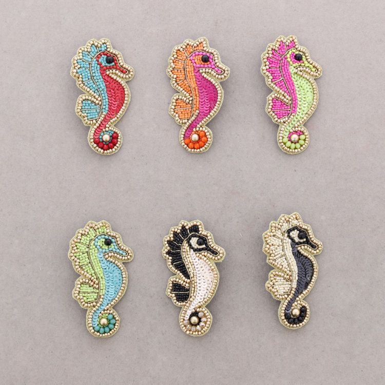BROCHE CABALLITO DE MAR LENTEJUELAS 2
