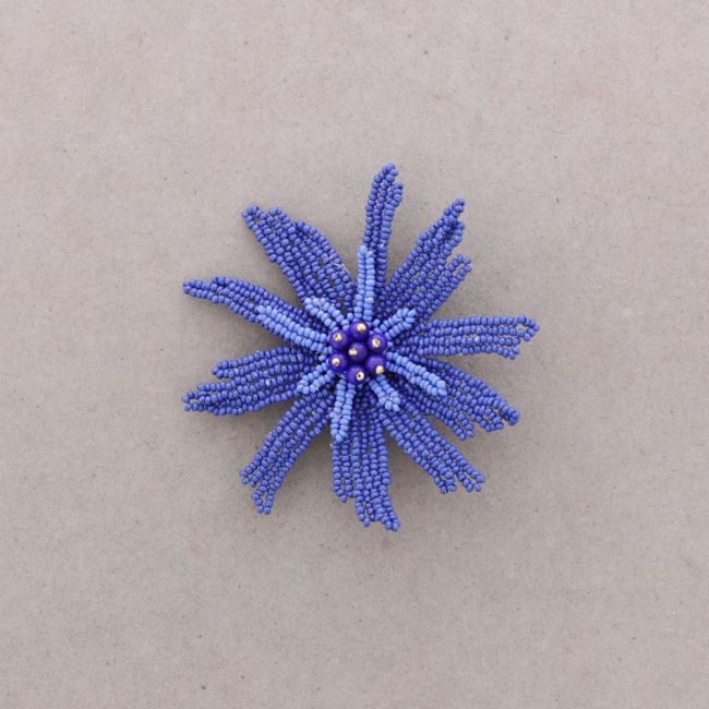 BROCHE FLOR ABALORIOS