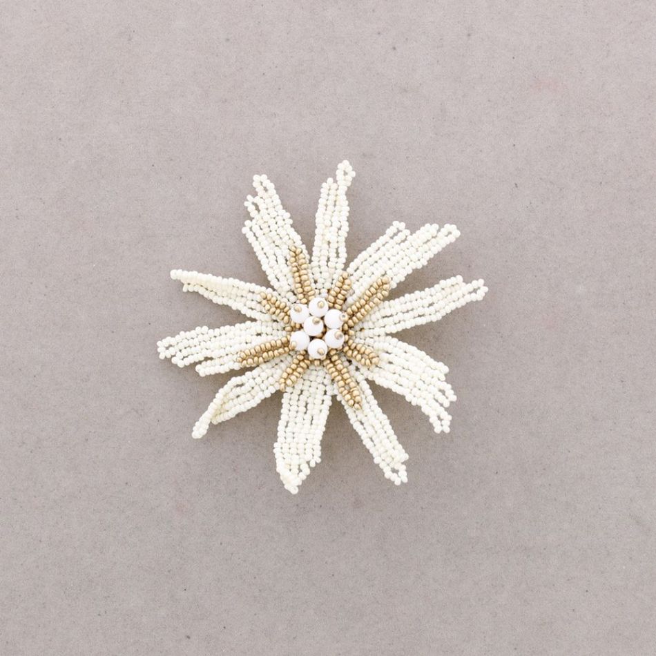 BROCHE FLOR ABALORIOS