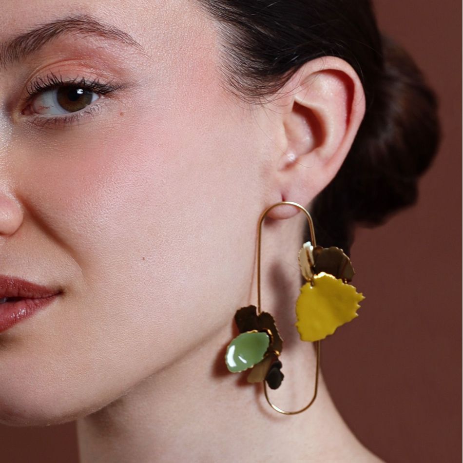 PENDIENTES ACERO ANILLA DOBLE HOJAS ESMALTE