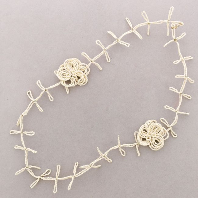 COLLAR LARGO FLORES ABALORIOS ALAMBRE