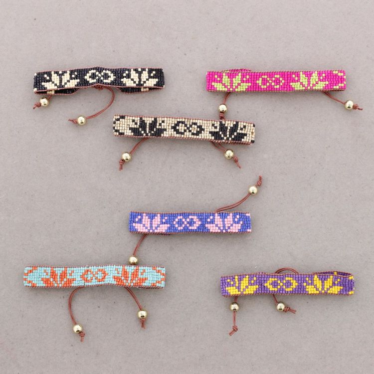 PULSERA ÉTNICA MACRAMÉ ABALORIOS 2