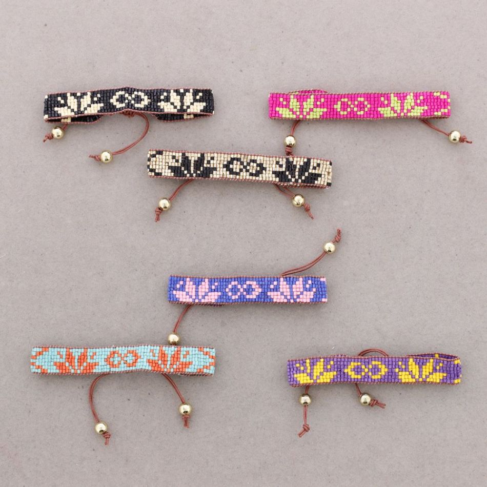 PULSERA ÉTNICA MACRAMÉ ABALORIOS