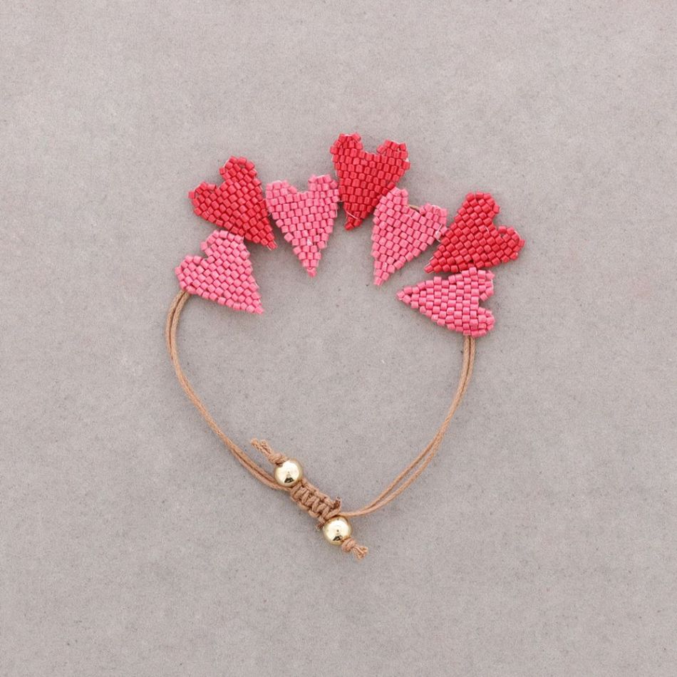 MACRAME BRACELET HEART BEADS