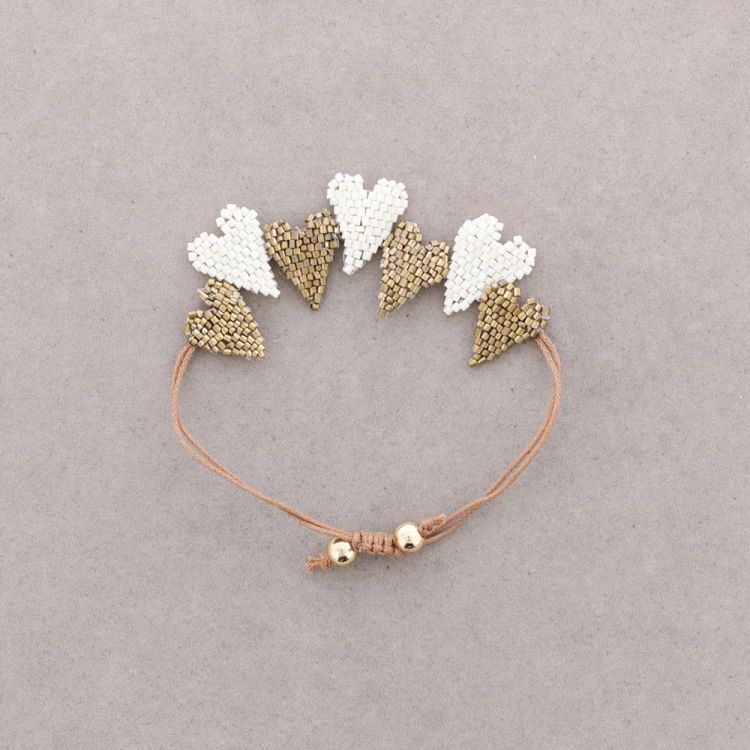 PULSERA MACRAMÉ CORAZÓN ABALORIOS 2
