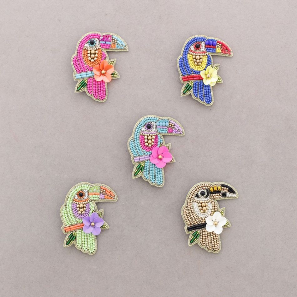 BROCHE PÁJARO ABALORIOS