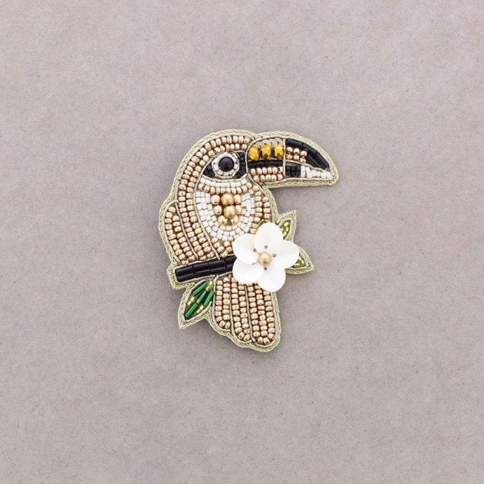 BROCHE PÁJARO ABALORIOS