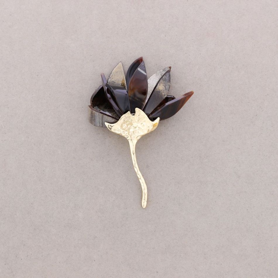 BROCHE FLOR METAL RESINA