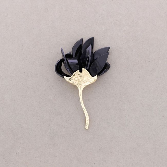 RESIN METAL FLOWER BROOCH