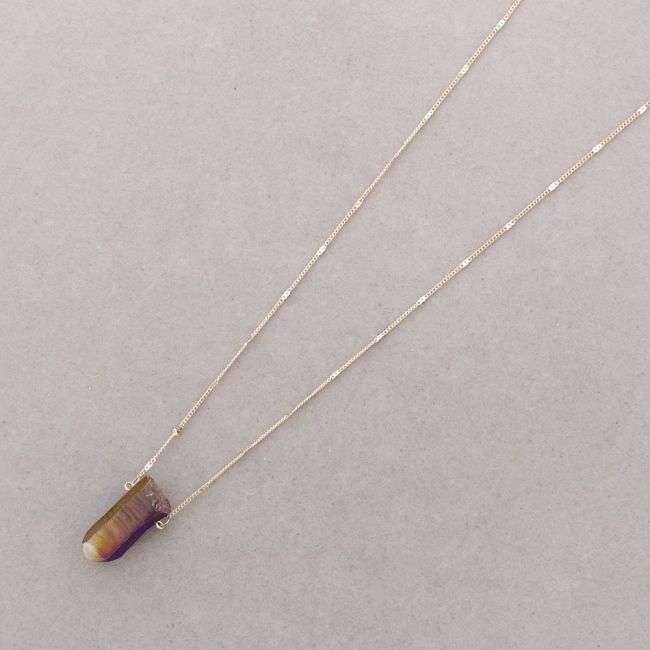 LONG STONE PENDANT NECKLACE