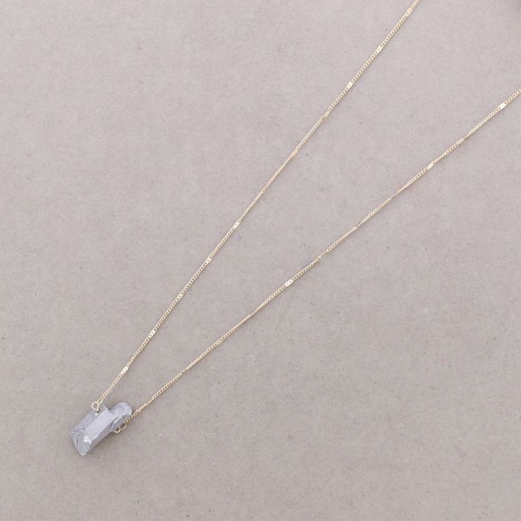 LONG STONE PENDANT NECKLACE 2