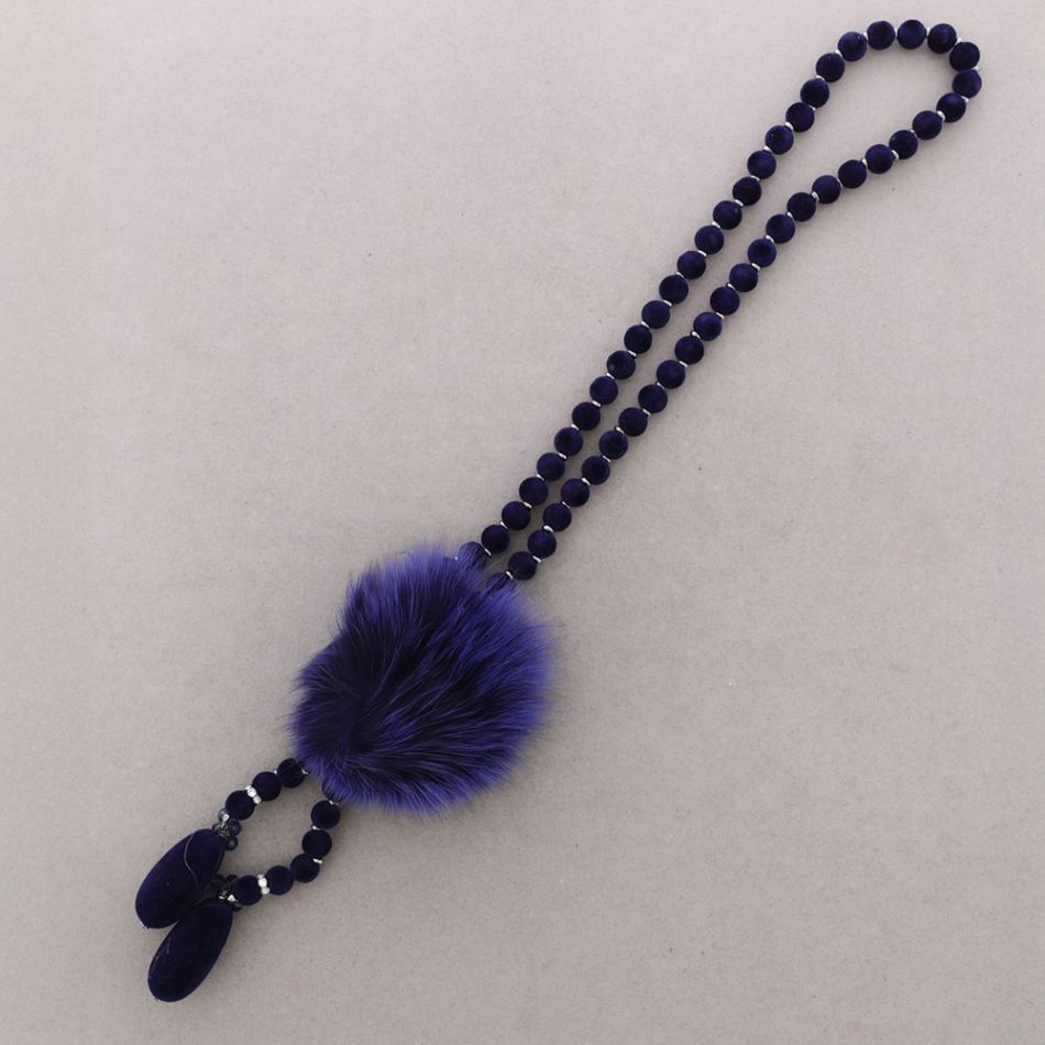 COLLAR LARGO COLG. POMPOM