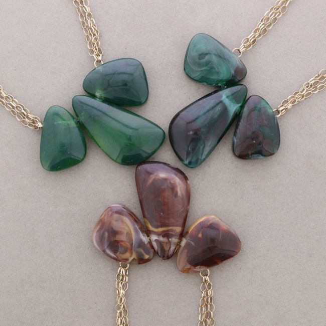 RESIN BEADS SHORT NECKLACE