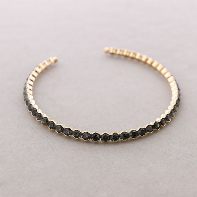METAL NECKLACE WITH CRYSTALS